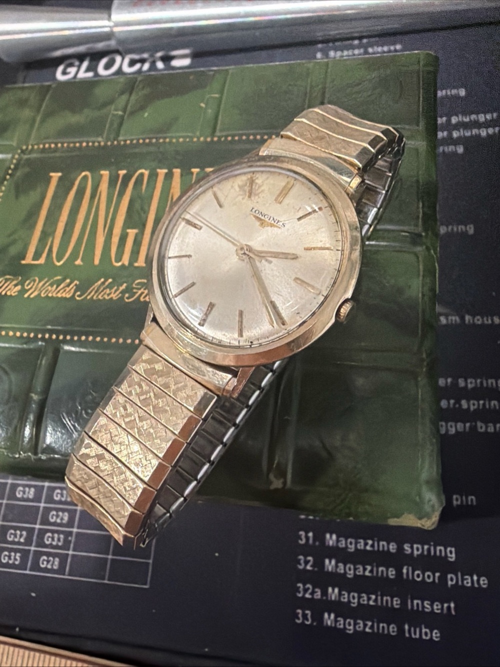 Vintage Longines Gold Tone Watch with Champagne Dial - Picture 2 of 8